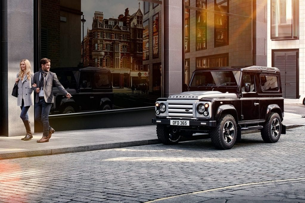 land rover defender (2)