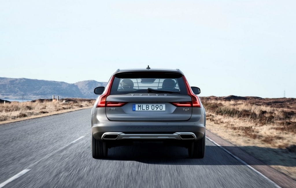 2016-volvo-v90-cross-country-4