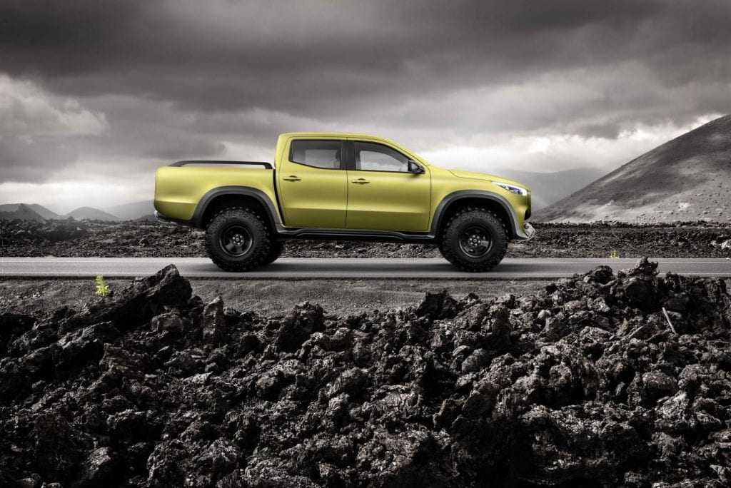 mercedes-benz-x-class-12