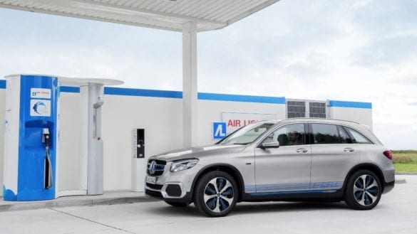 2018-mercedes-glc-f-cell-official-image (8)