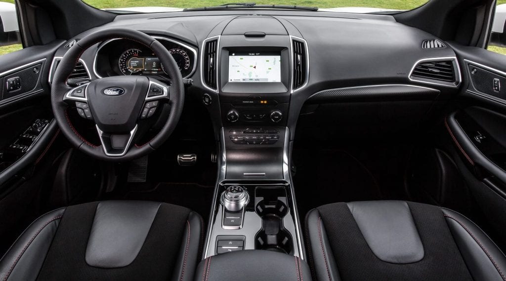 2018_Ford_Edge_09