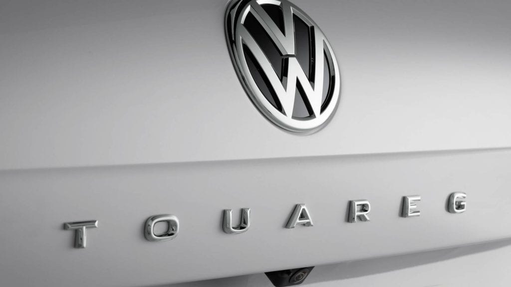 VOLKSWAGEN TOUAREGWhite R-Line
