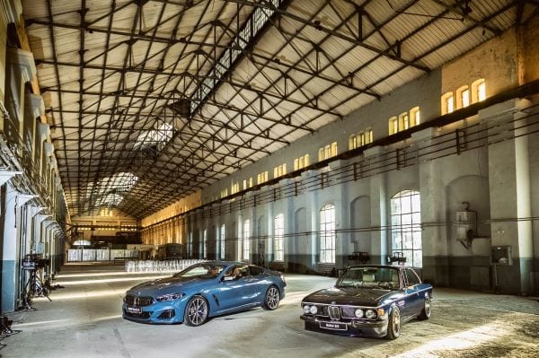 P90329585_lowRes_bmw-8-series-media-l