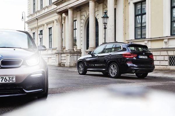 P90336019_lowRes_the-bmw-x3-xdrive30e