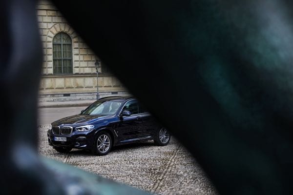 P90336020_lowRes_the-bmw-x3-xdrive30e