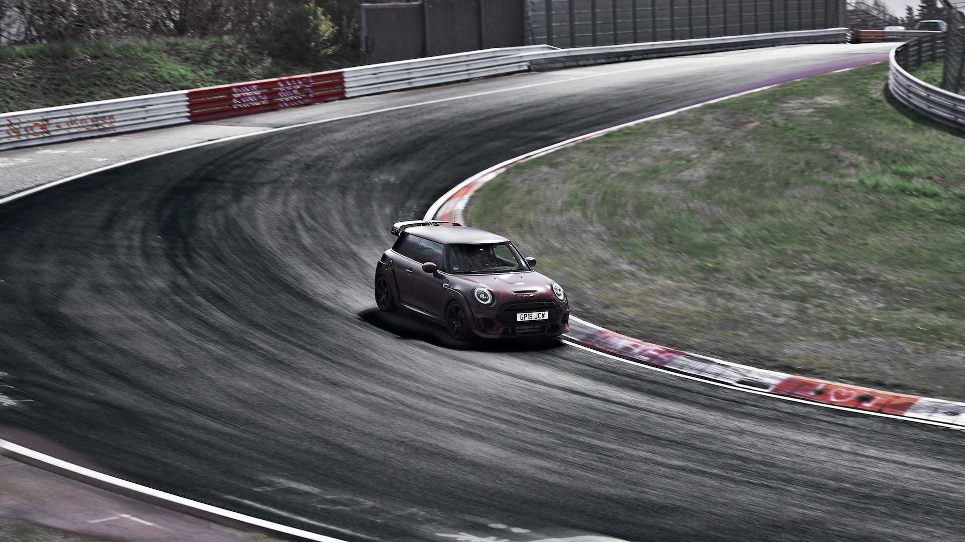 2020-mini-john-cooper-works-gp-prototype (1)