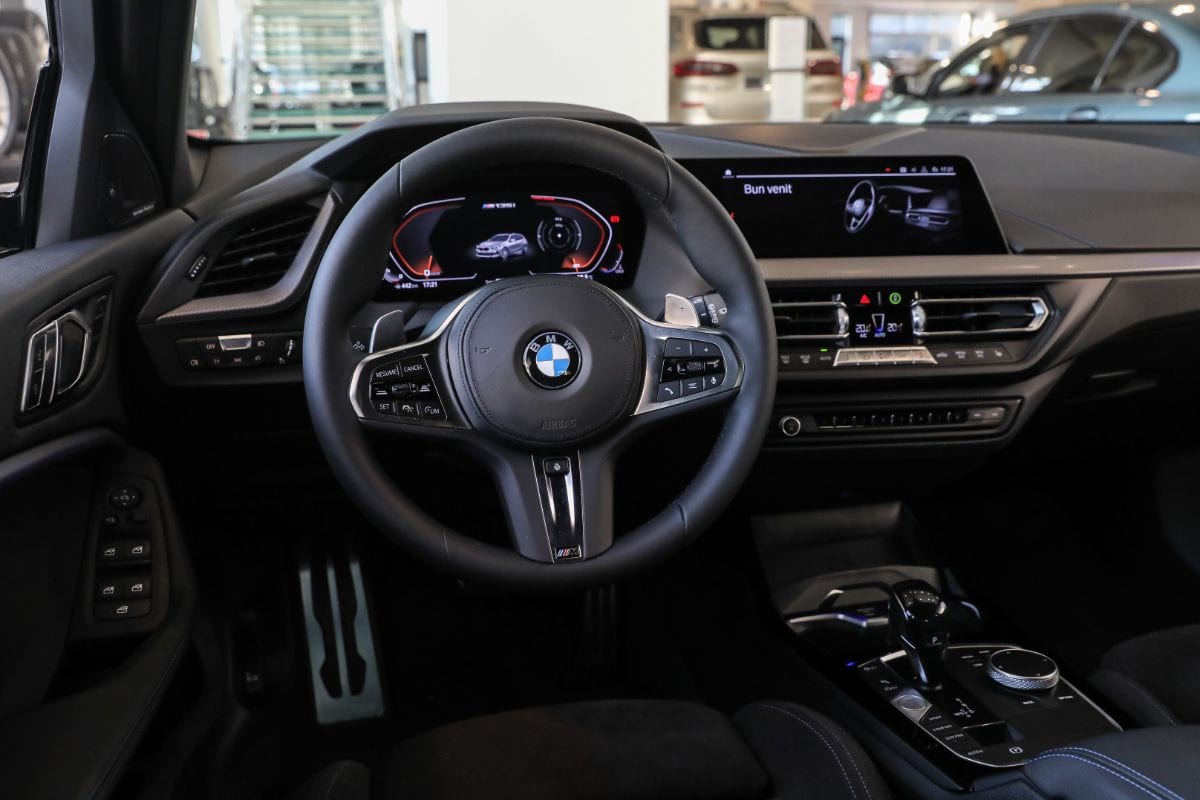P90370028_highRes_bmw-1-series-mini-cl