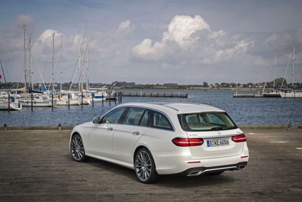 Test Mercedes-Benz Clasa E Estate: Pierdut în spațiu