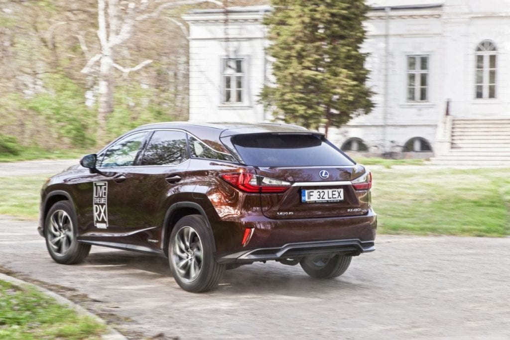 Test Lexus RX: Trage la palat