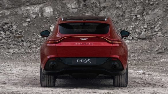 aston-martin-dbx (4)