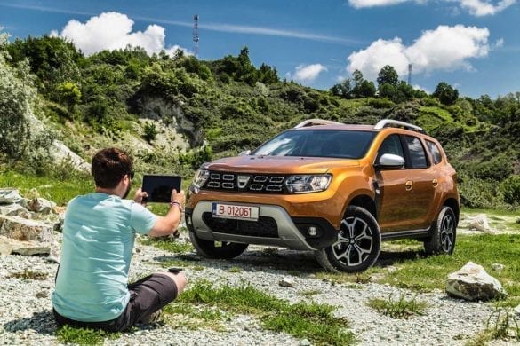 Test Dacia Duster connected by Orange: Funky 4G