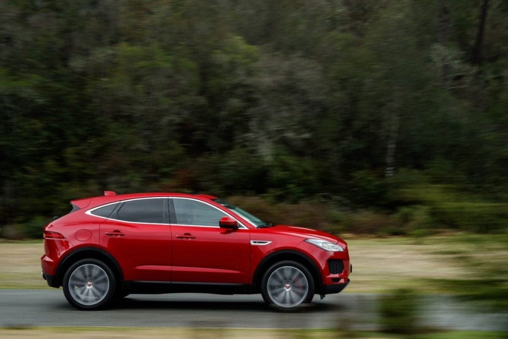 Test Jaguar E-Pace: Pisica din Corsica
