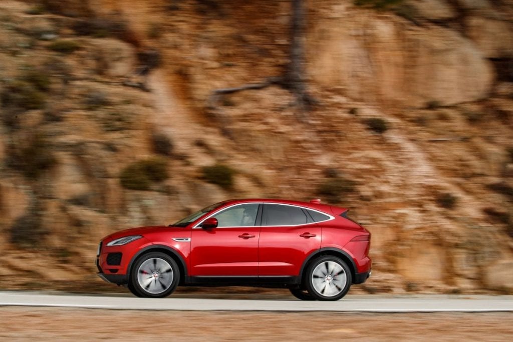 Test Jaguar E-Pace: Pisica din Corsica