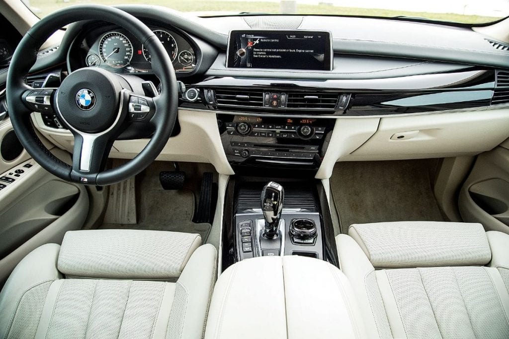 Test BMW X5: SAV-ul şi priza