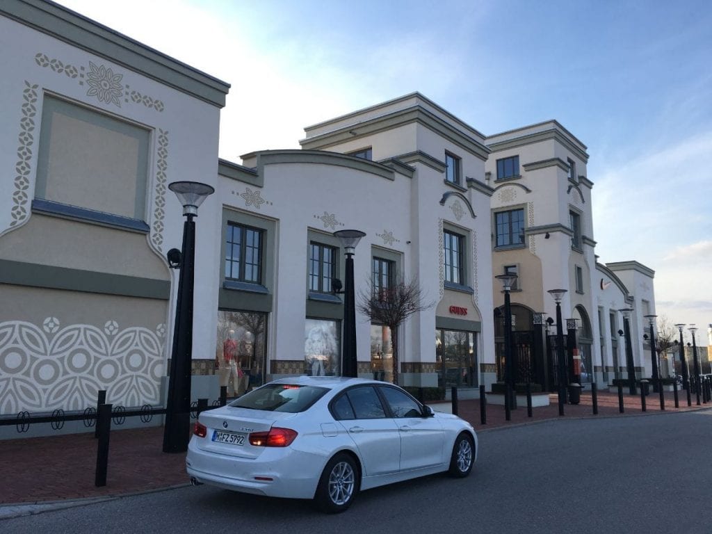 Test BMW Seria 3: Spaima pompei negre