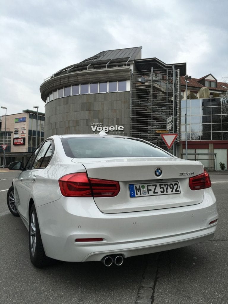 Test BMW Seria 3: Spaima pompei negre