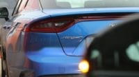 Test Kia Stinger: Vine stingerea!