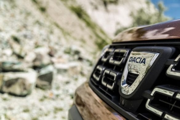 Test Dacia Duster connected by Orange: Funky 4G