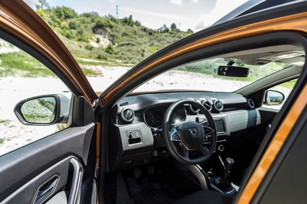 Test Dacia Duster connected by Orange: Funky 4G