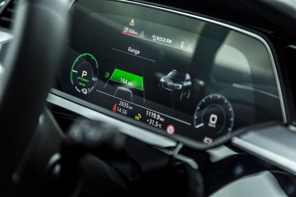 Test Audi e-tron: Curentul progresist
