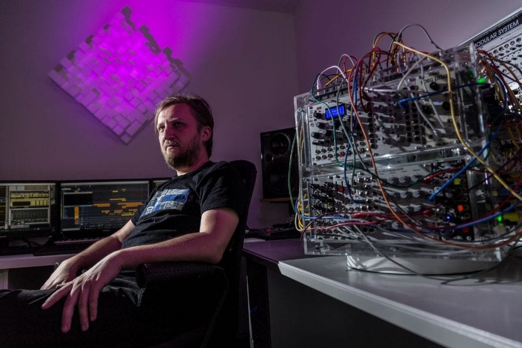 Silent Strike: Note pentru spirit