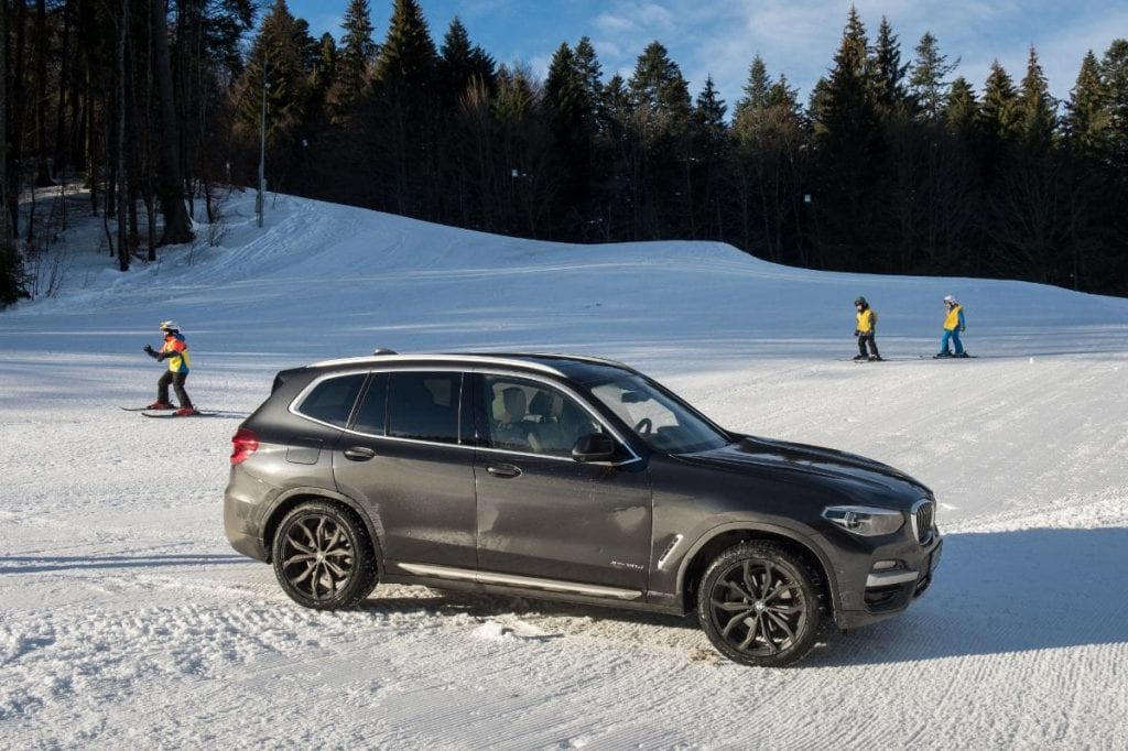 Test BMW X3 pe pârtie la predeal: Și la noi ca afară