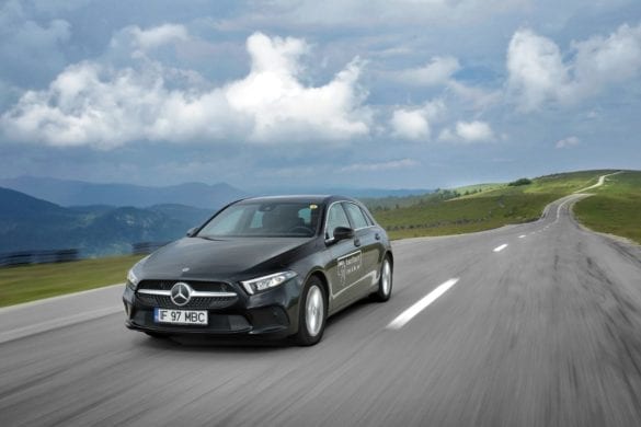 Test Mercedes-Benz Clasa A: Man vs. Machine