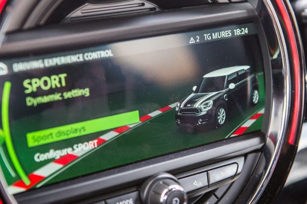 Test Mini Countryman John Cooper Works: Un MINI mare și tare