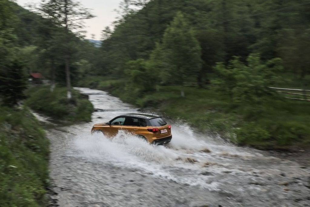 Test Suzuki Vitara Allgrip: În amonte