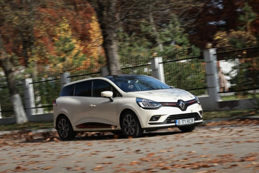 Test Drive Renault Clio Estate: Mic și practic