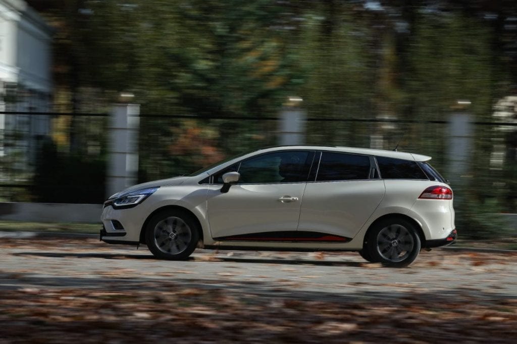 Test Drive Renault Clio Estate: Mic și practic