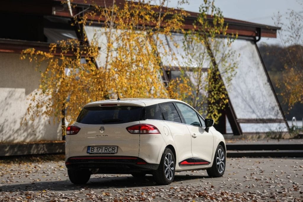Test Drive Renault Clio Estate: Mic și practic