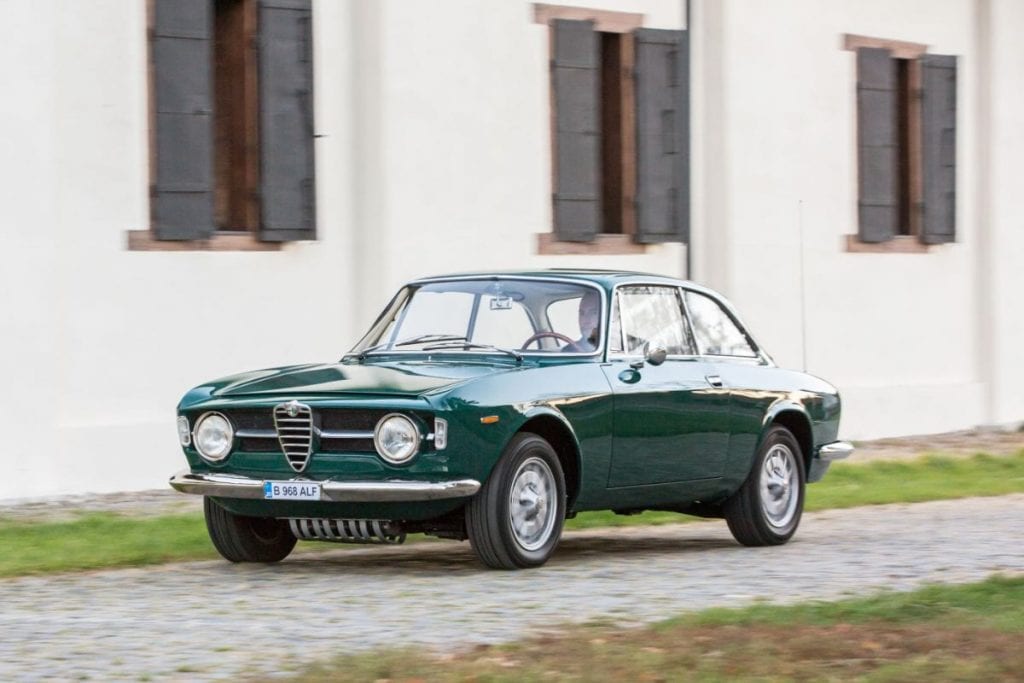 Test Alfa Romeo Junior și 4C: Spirit