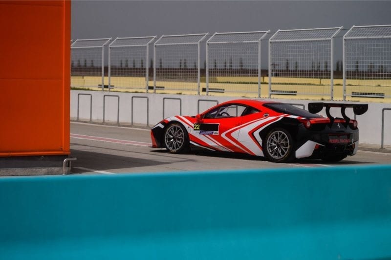 Test Ferrari 458 Challenge: Curriculum Vitae