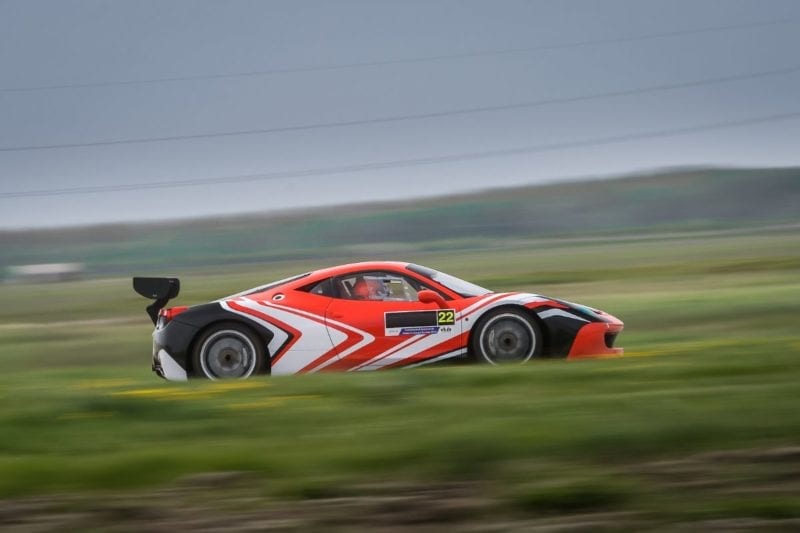 Test Ferrari 458 Challenge: Curriculum Vitae