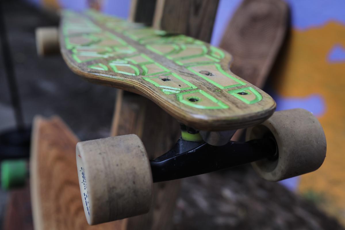 Echilibrescu, producător de plăci de echilibru și longboard-uri românești: Echilibru
