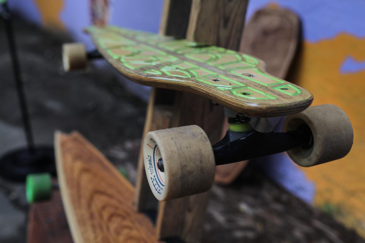 Echilibrescu, producător de plăci de echilibru și longboard-uri românești: Echilibru