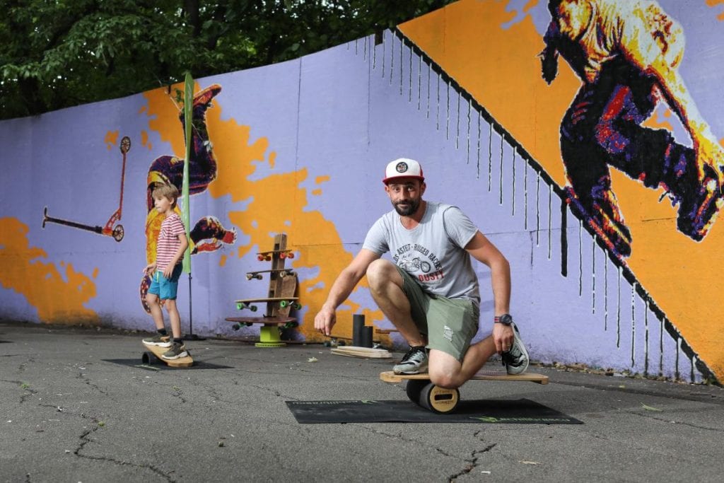 Echilibrescu, producător de plăci de echilibru și longboard-uri românești: Echilibru