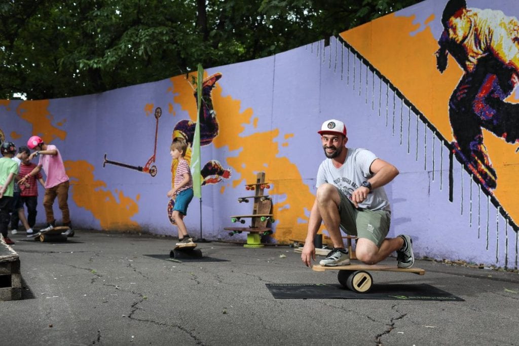 Echilibrescu, producător de plăci de echilibru și longboard-uri românești: Echilibru
