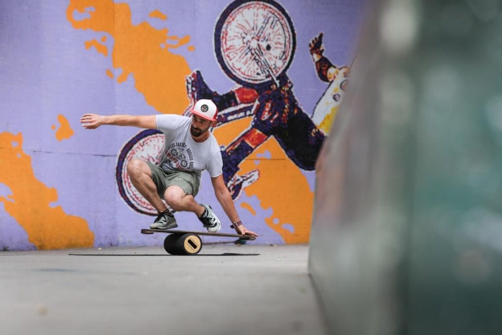 Echilibrescu, producător de plăci de echilibru și longboard-uri românești: Echilibru
