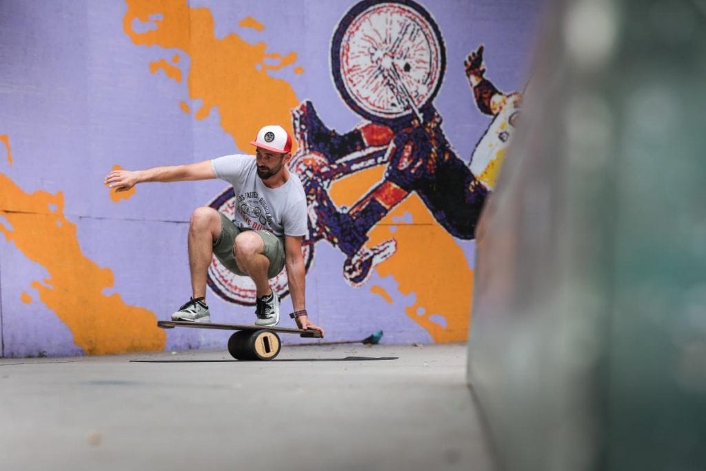 Echilibrescu, producător de plăci de echilibru și longboard-uri românești: Echilibru