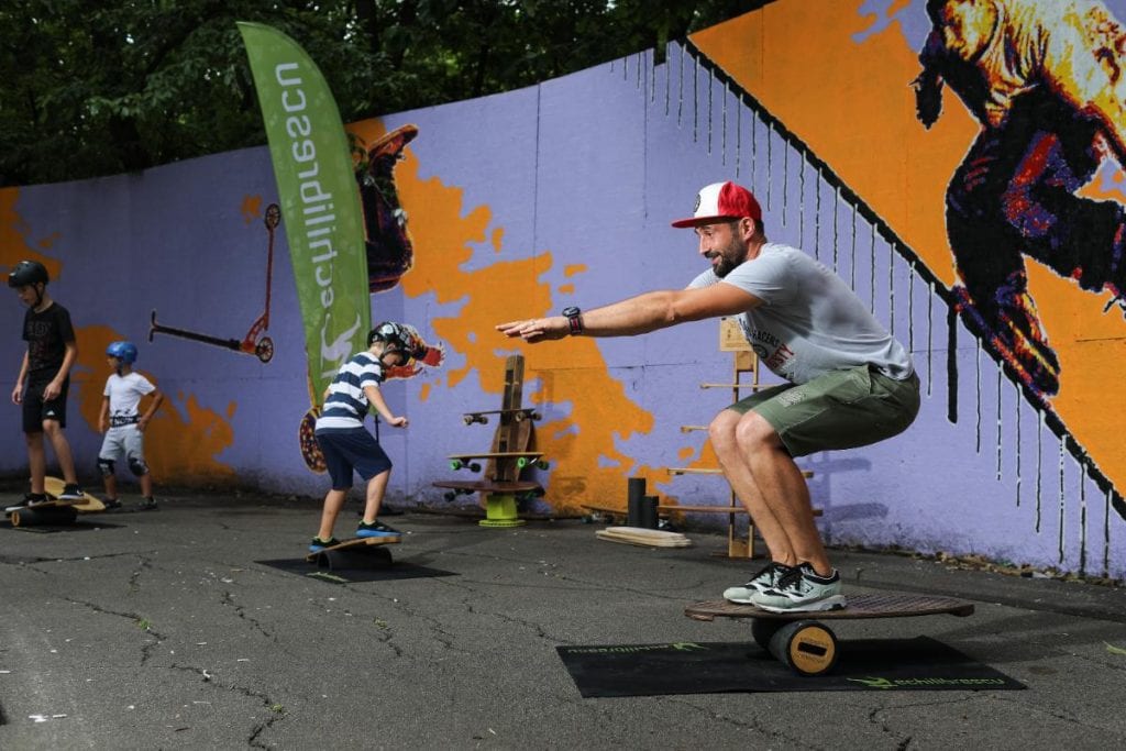 Echilibrescu, producător de plăci de echilibru și longboard-uri românești: Echilibru