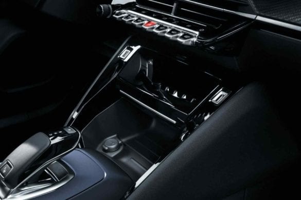 PEUGEOT_CPMARK01_2019_2008_240_DI803_NF01 Peugeot e-2008