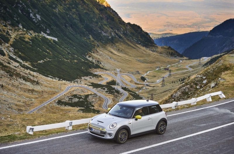 MINI Cooper SE in Romania - turboMAG__002