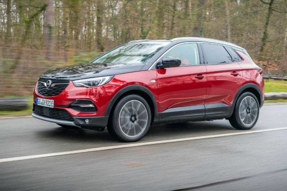 Test Opel Grandland X PHEV în revista 4x4Wheels