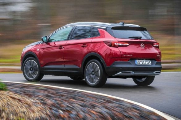 Test Opel Grandland X PHEV în revista 4x4Wheels