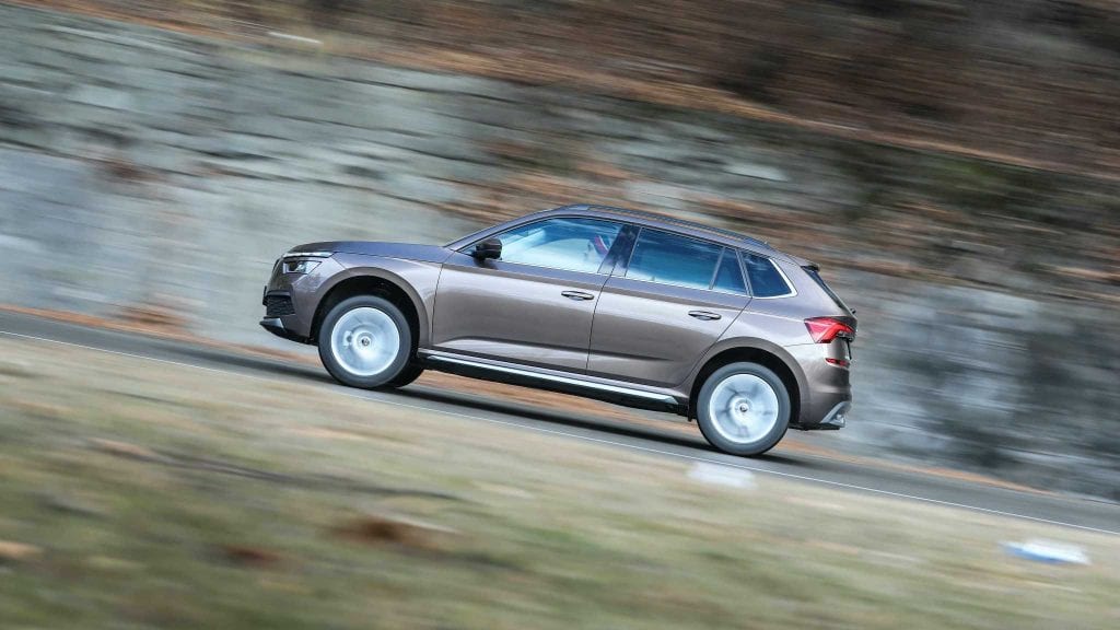 Test Skoda Kamiq în revista 4x4Wheels