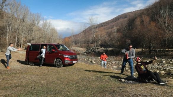 Test VW Multivan în Revista 4x4Wheels