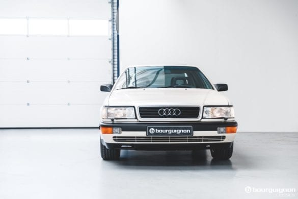 Audi V8, primul Audi de serie cu motor V8