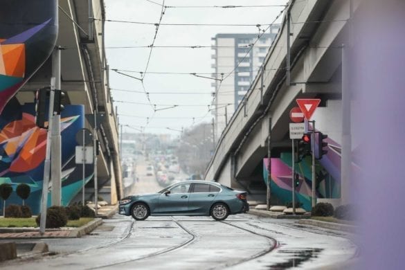 BMW 330e: test EcoWheels